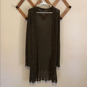 🔺SOLD🔻BCBG KNITTED SWEATER